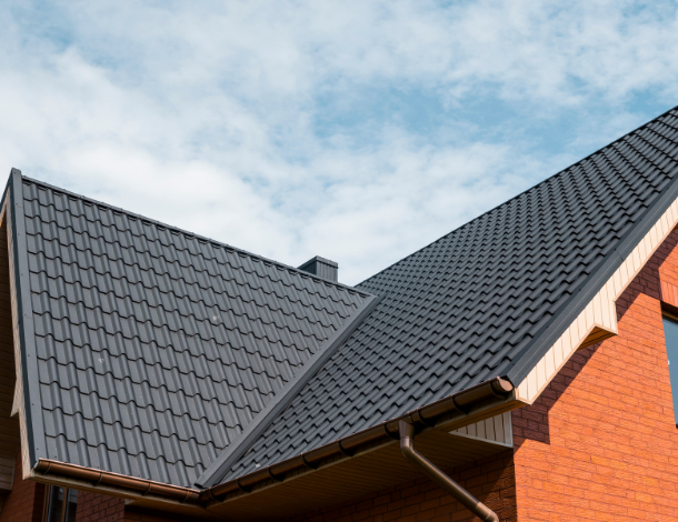 entreprise de couverture réalisant une rénovation de toiture dans l’oise